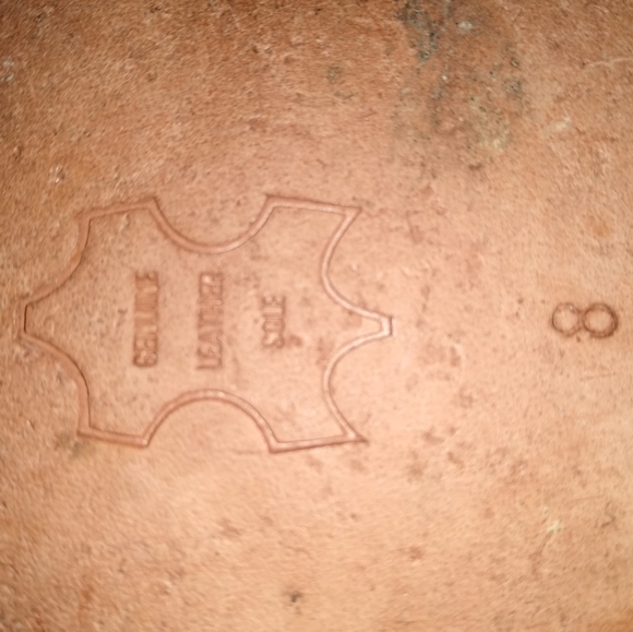 Lisa b - Picture 4 of 4